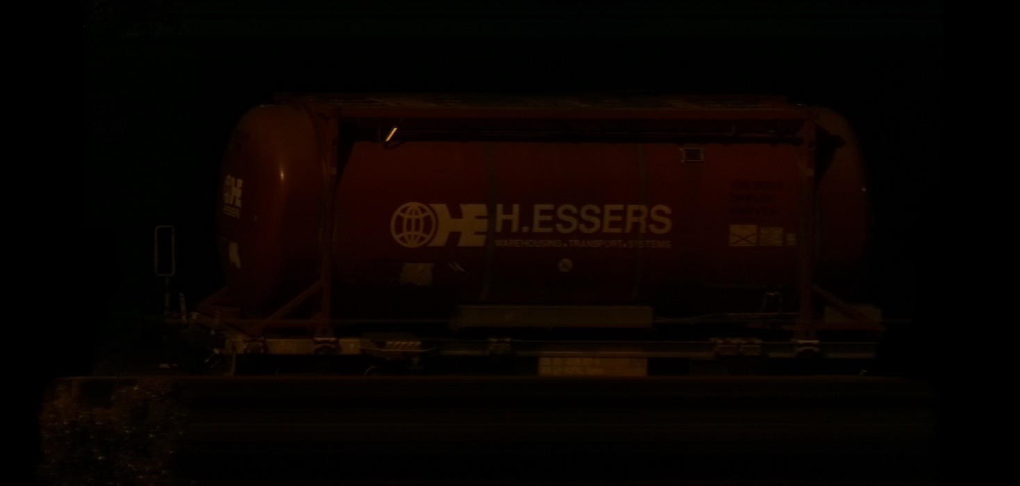 There should be a train photo here :'(