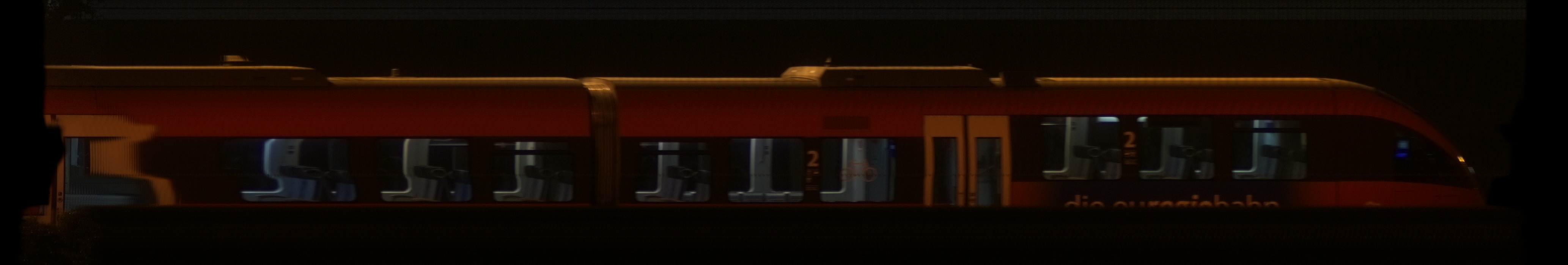 There should be a train photo here :'(