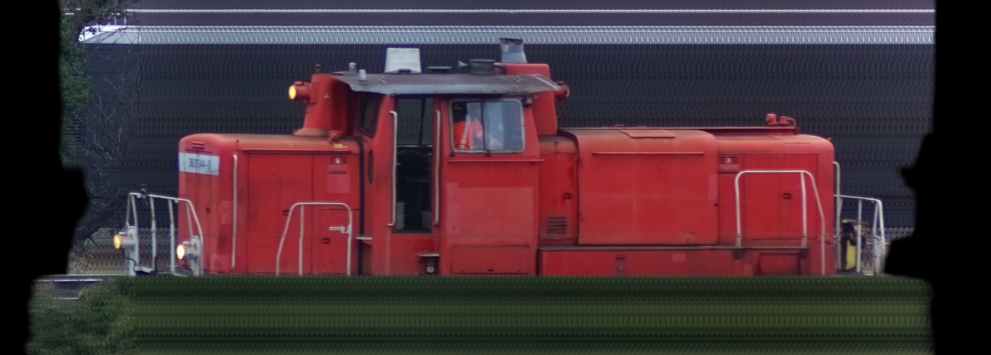 There should be a train photo here :'(