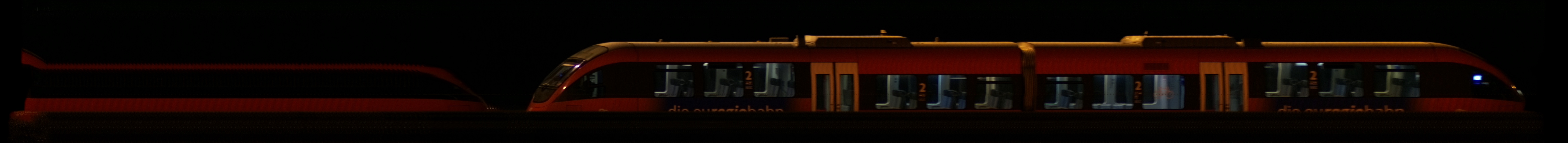 There should be a train photo here :'(