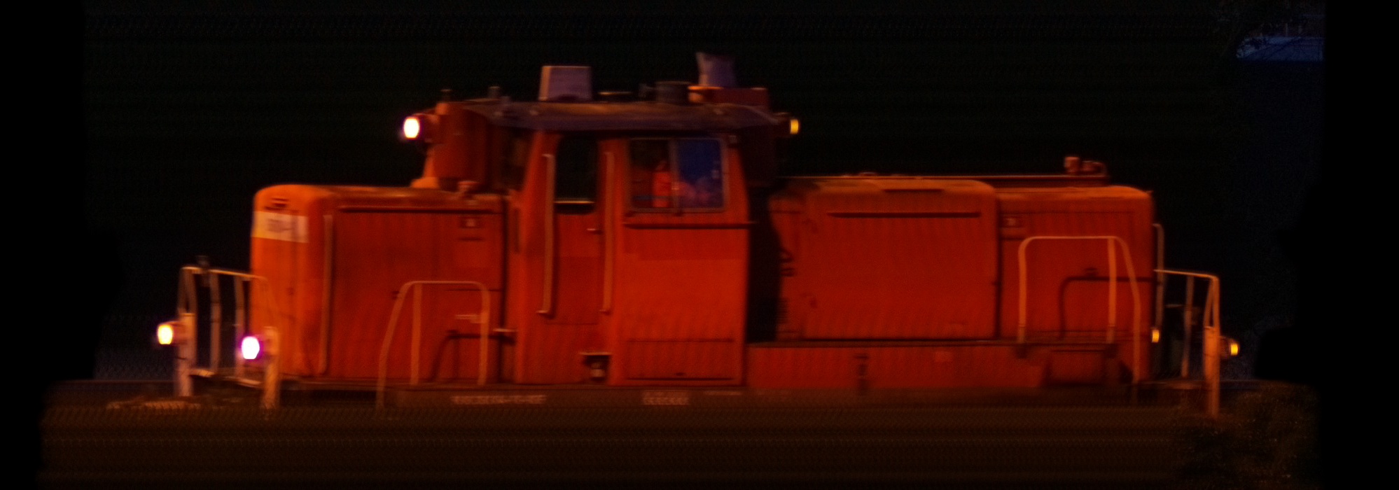 There should be a train photo here :'(