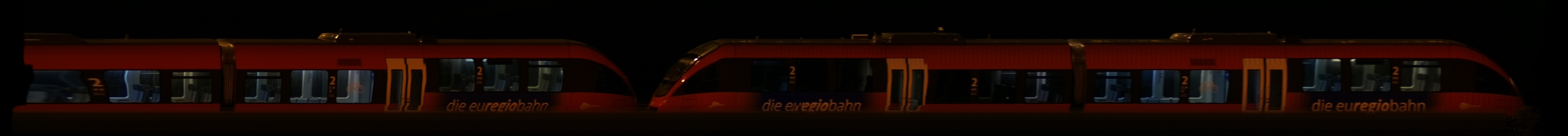 There should be a train photo here :'(