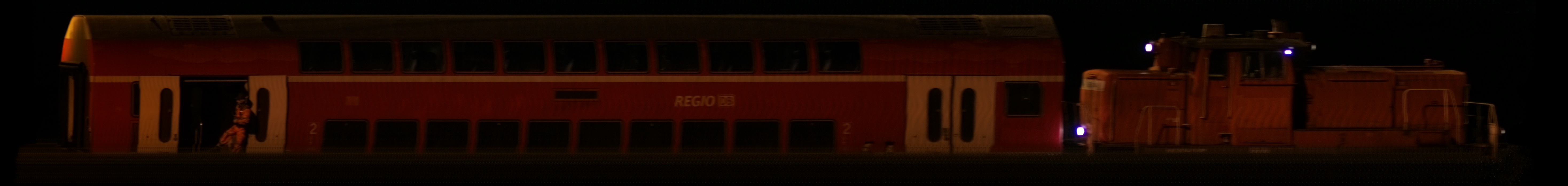 There should be a train photo here :'(