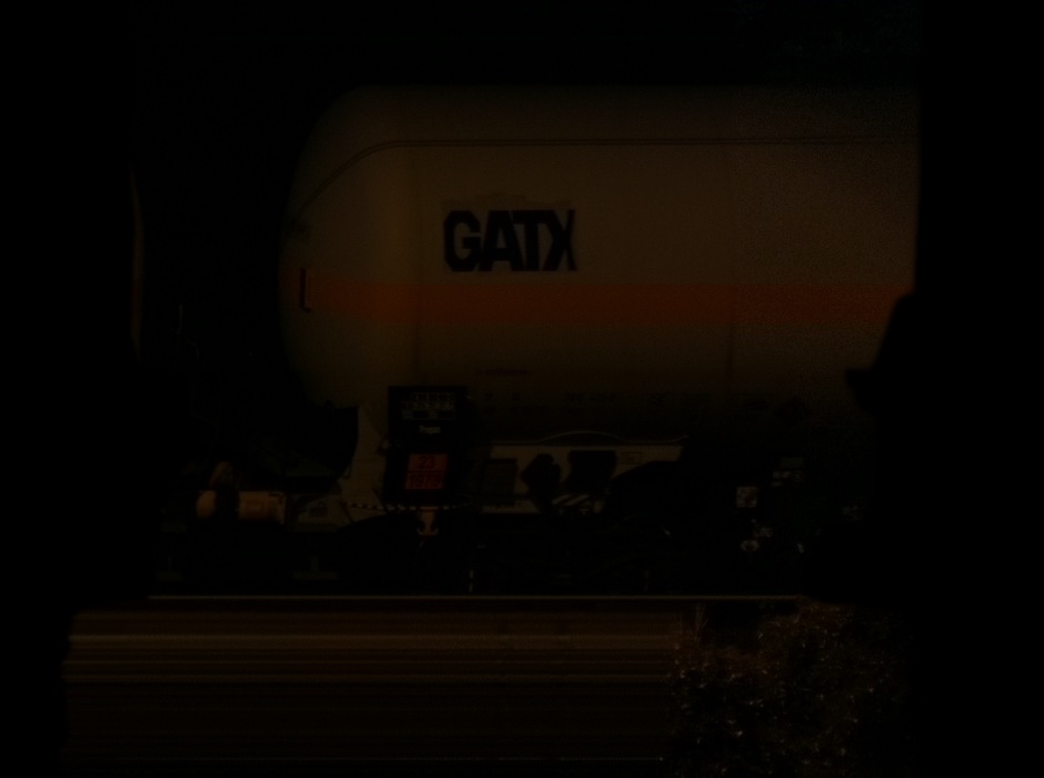 There should be a train photo here :'(