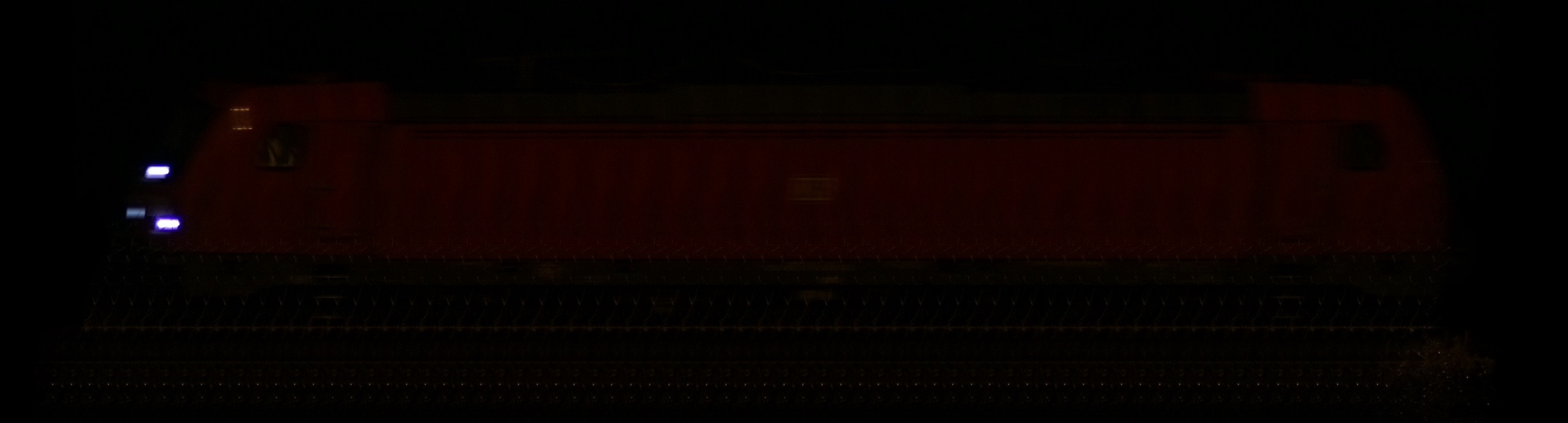 There should be a train photo here :'(