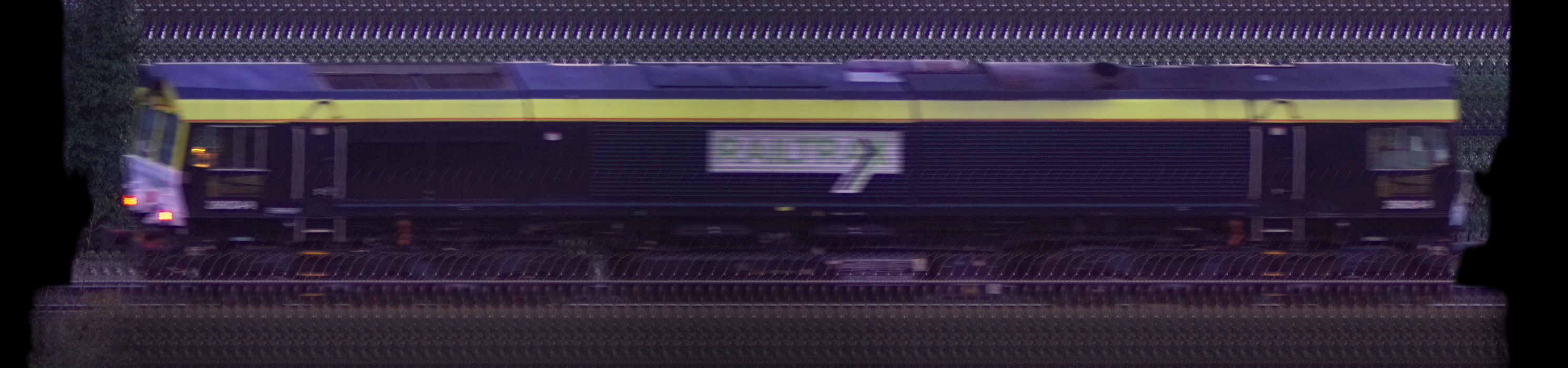 There should be a train photo here :'(