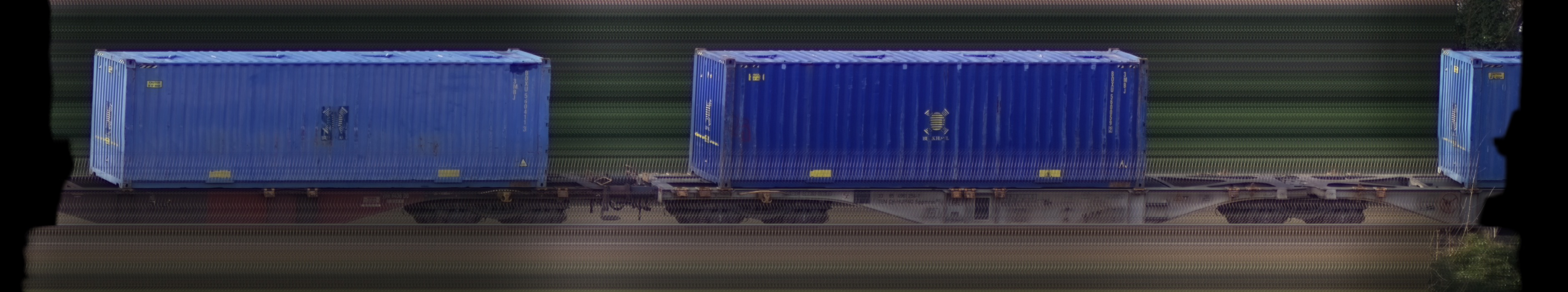 There should be a train photo here :'(