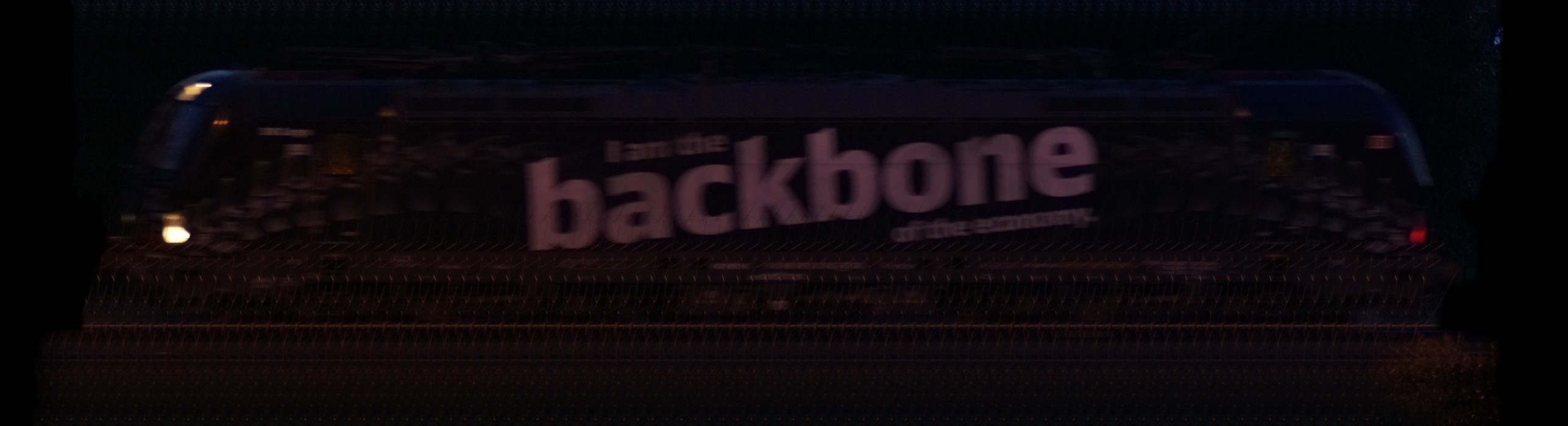 There should be a train photo here :'(