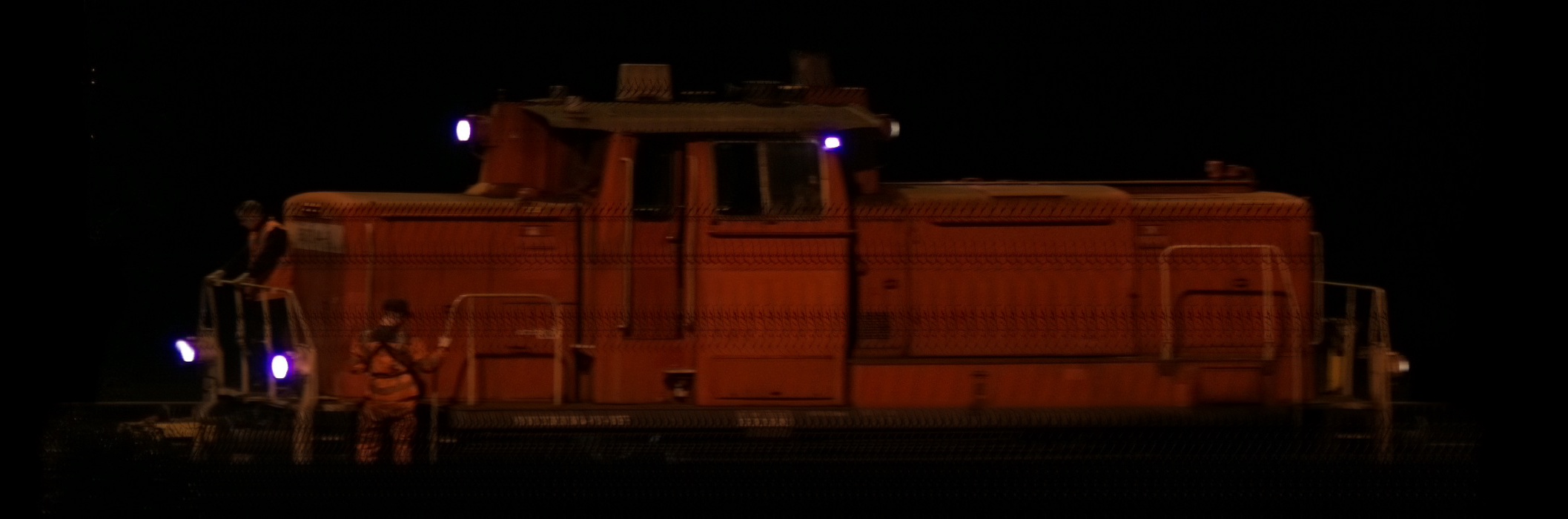 There should be a train photo here :'(