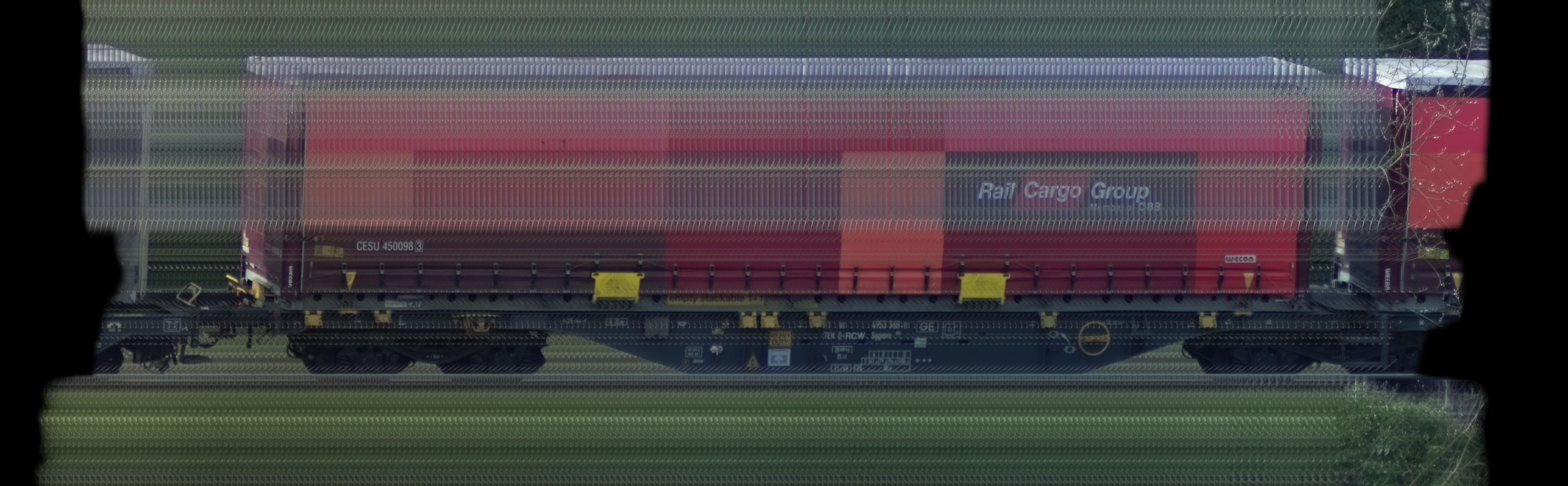 There should be a train photo here :'(