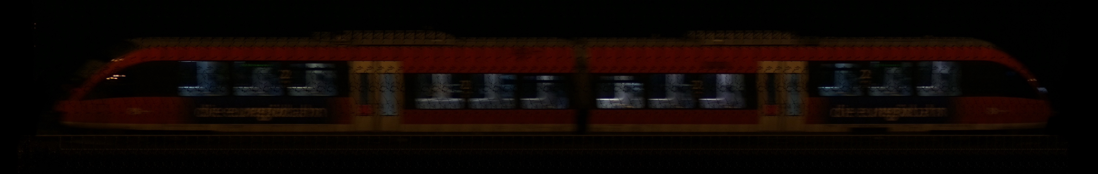 There should be a train photo here :'(