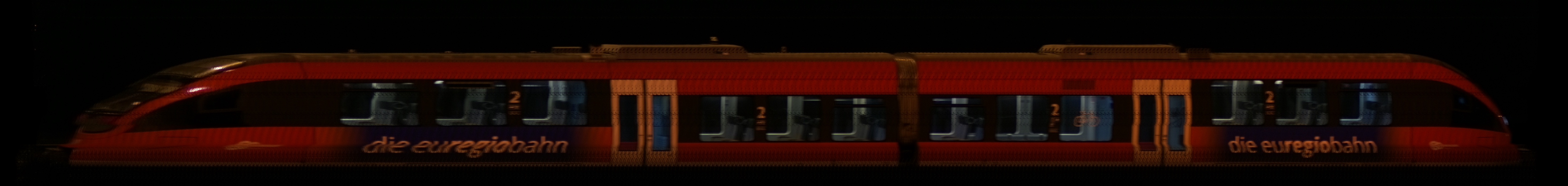 There should be a train photo here :'(