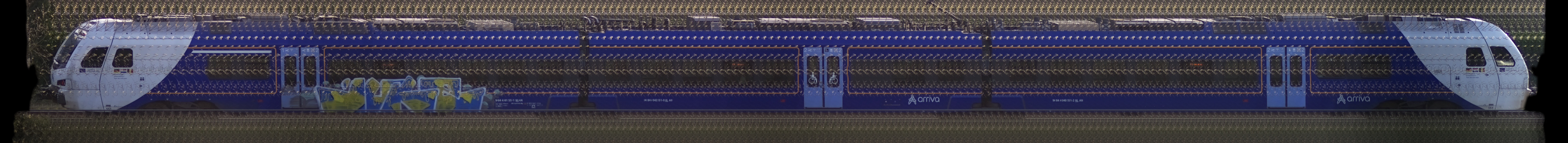 There should be a train photo here :'(