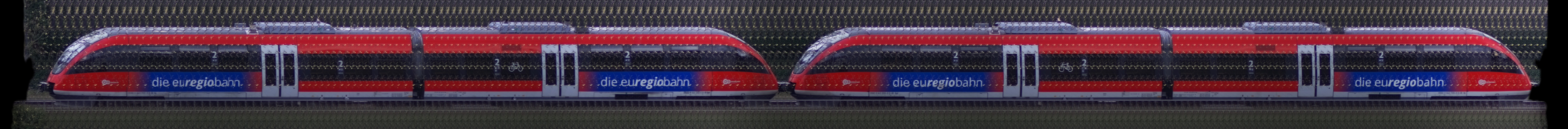 There should be a train photo here :'(