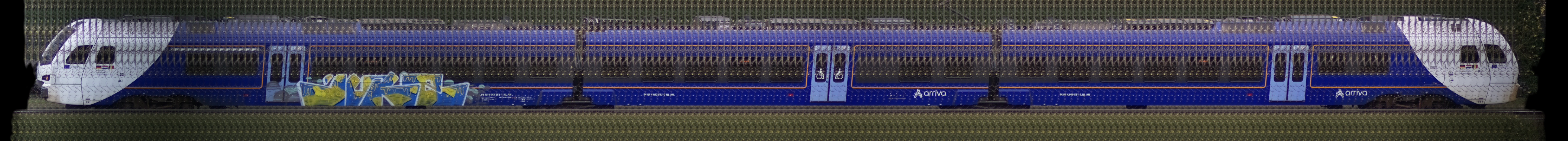 There should be a train photo here :'(