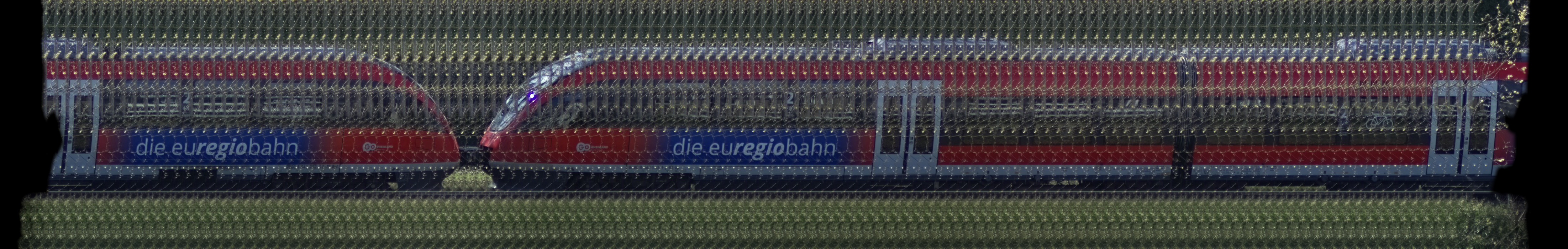 There should be a train photo here :'(