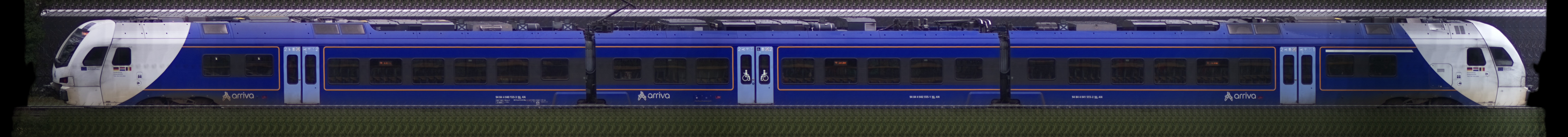 There should be a train photo here :'(