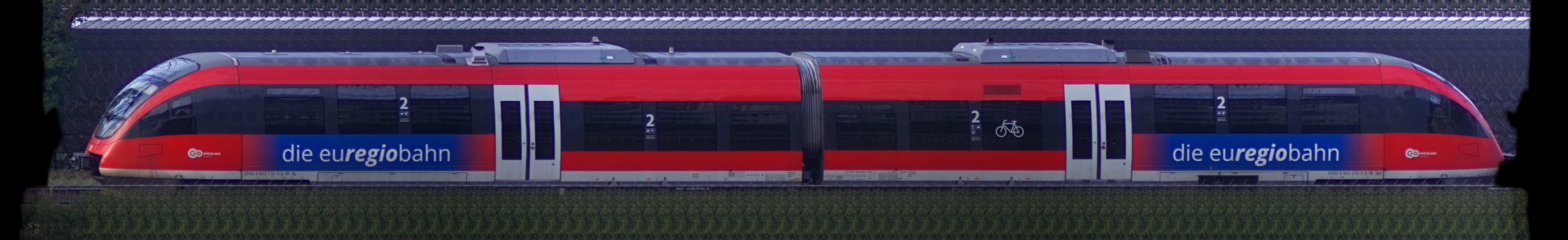 There should be a train photo here :'(