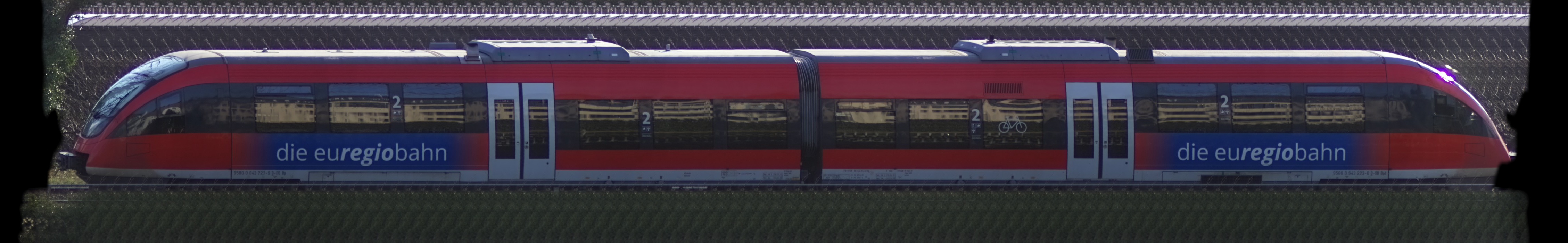 There should be a train photo here :'(