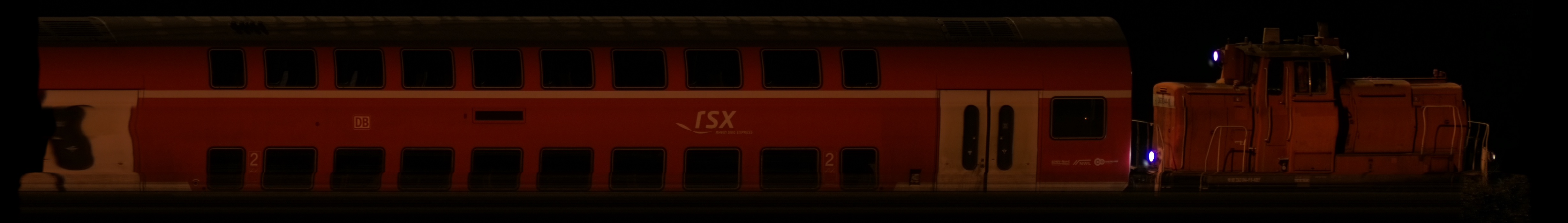 There should be a train photo here :'(