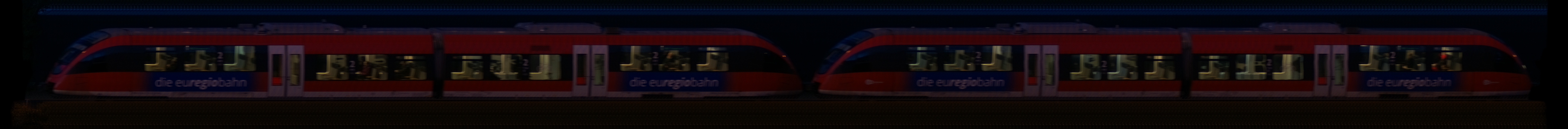 There should be a train photo here :'(