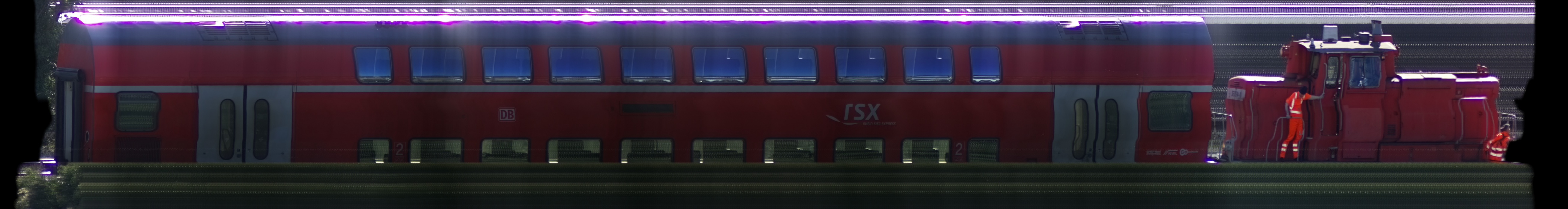 There should be a train photo here :'(