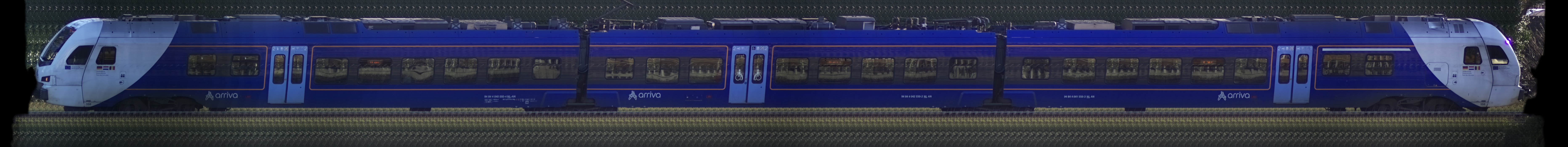 There should be a train photo here :'(