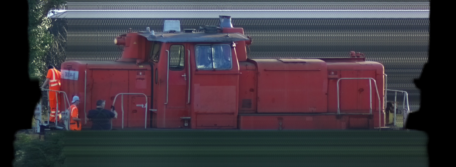 There should be a train photo here :'(