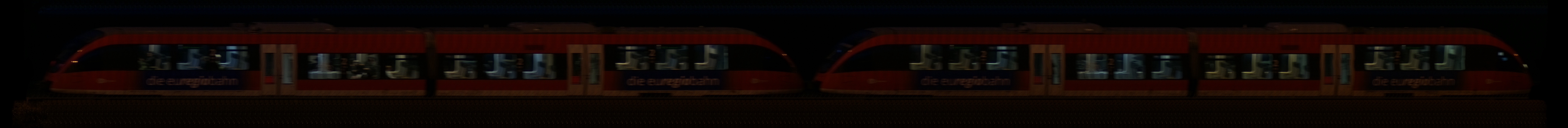 There should be a train photo here :'(