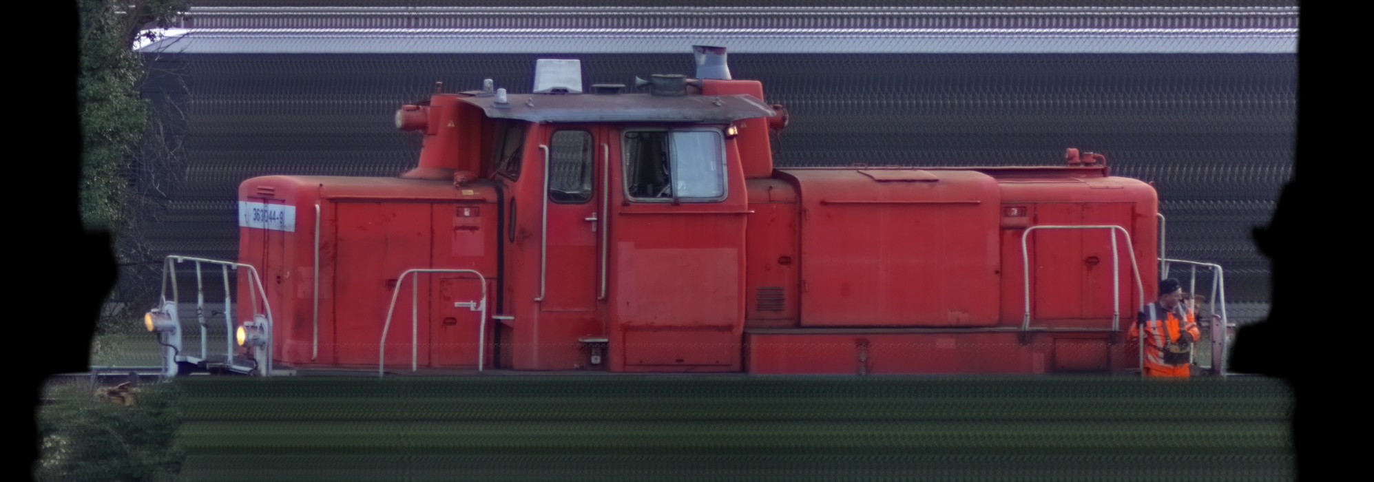 There should be a train photo here :'(