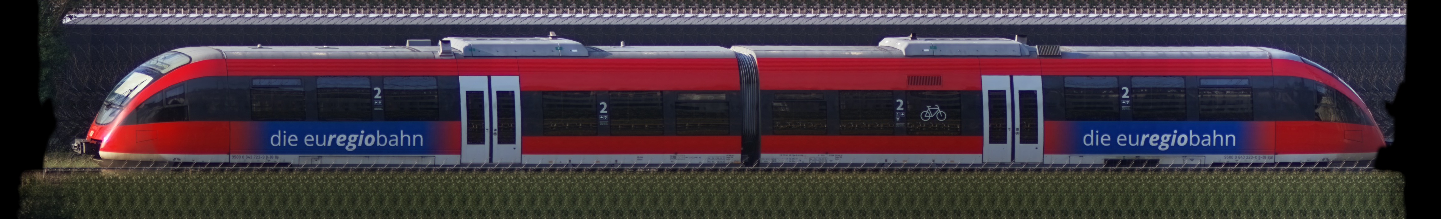 There should be a train photo here :'(