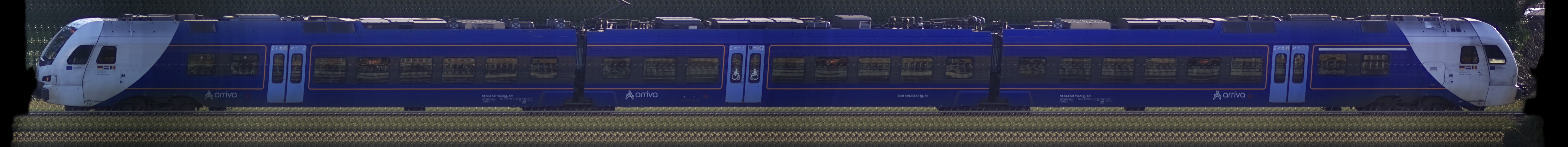 There should be a train photo here :'(