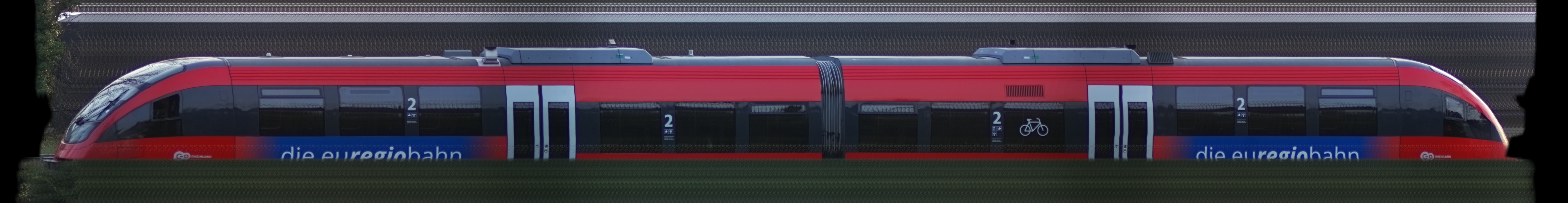 There should be a train photo here :'(