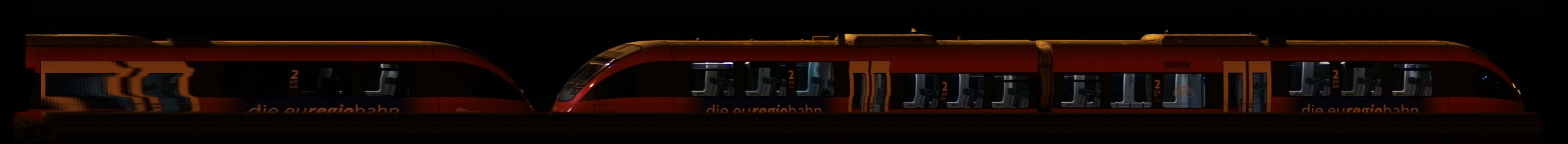 There should be a train photo here :'(