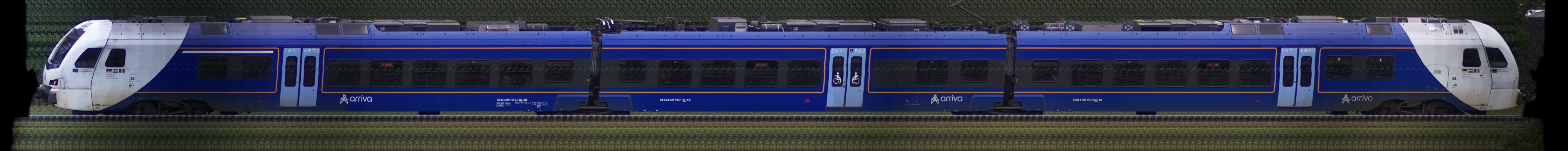 There should be a train photo here :'(