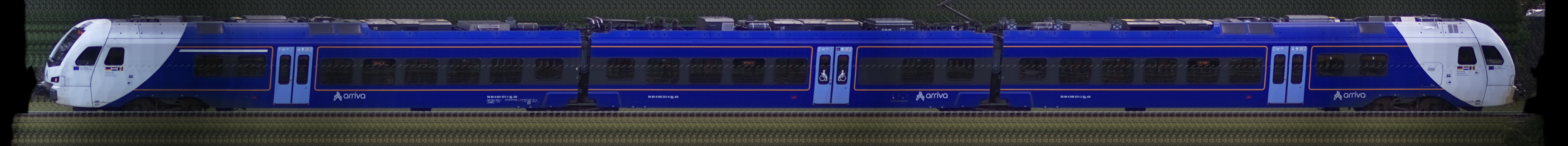 There should be a train photo here :'(