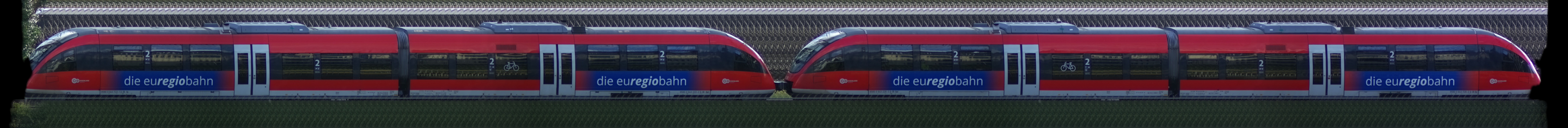 There should be a train photo here :'(