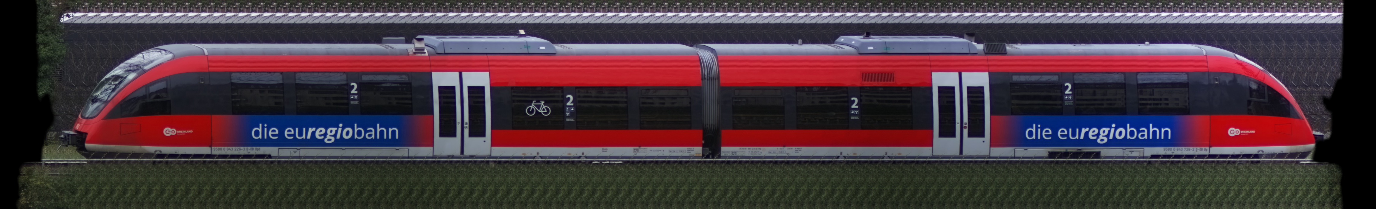 There should be a train photo here :'(