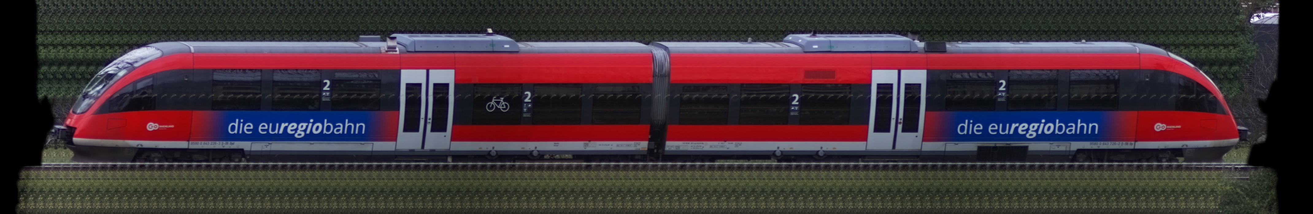 There should be a train photo here :'(