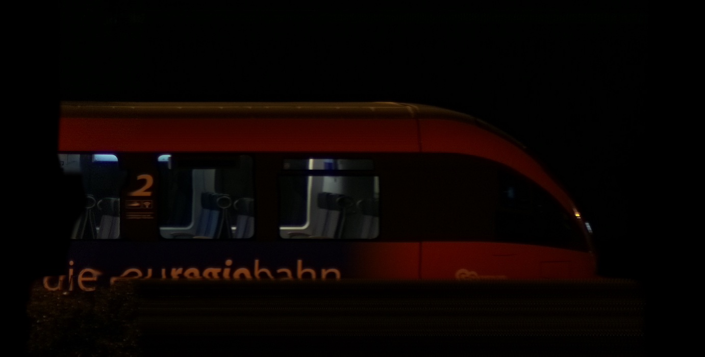 There should be a train photo here :'(