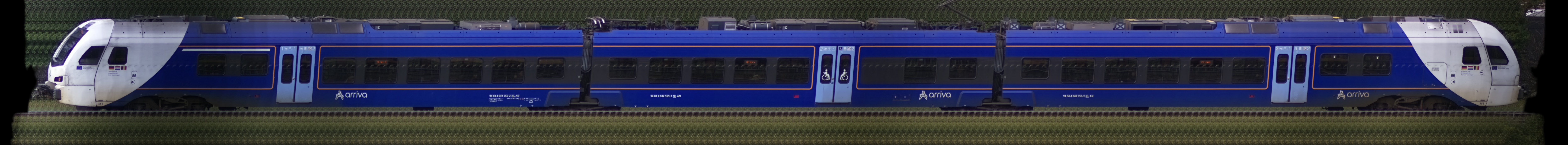 There should be a train photo here :'(