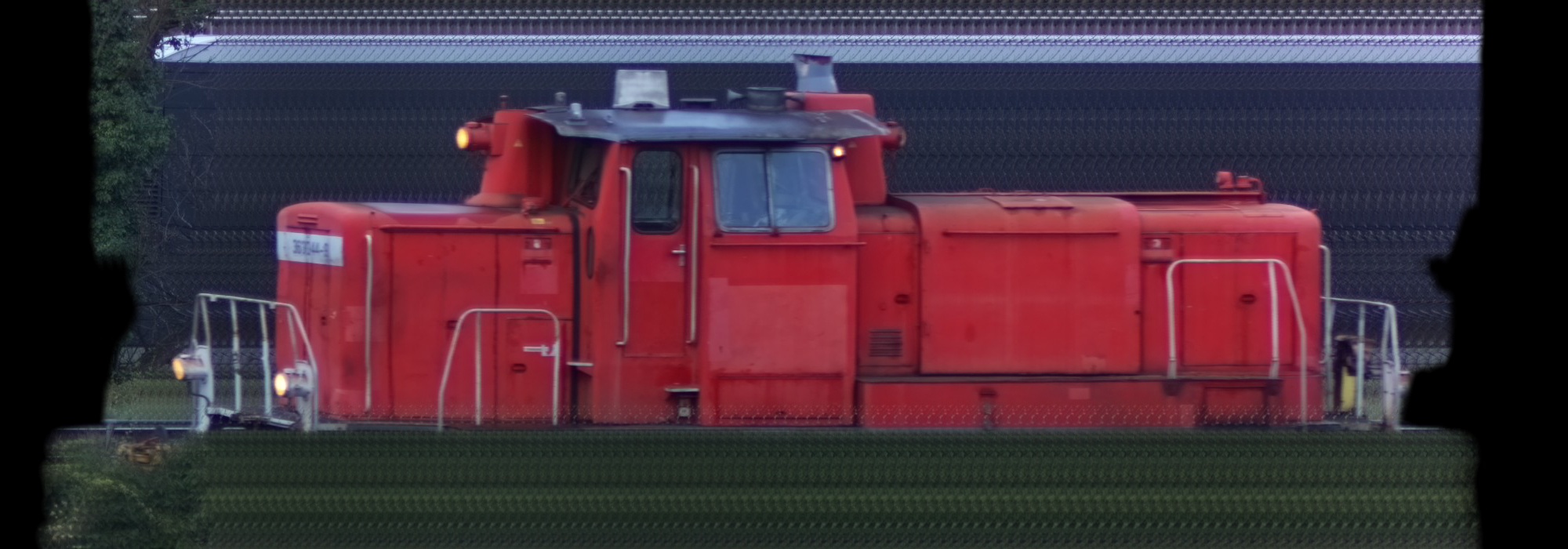 There should be a train photo here :'(