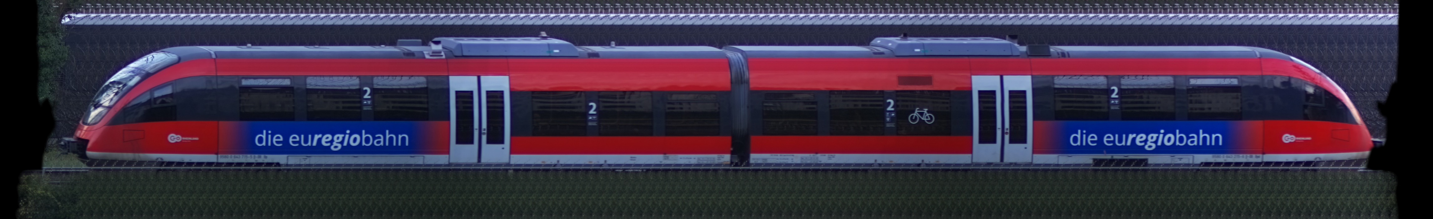 There should be a train photo here :'(