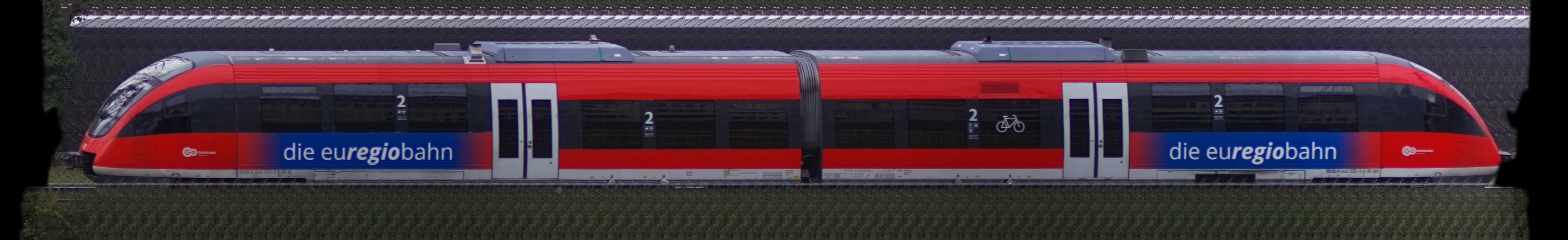 There should be a train photo here :'(