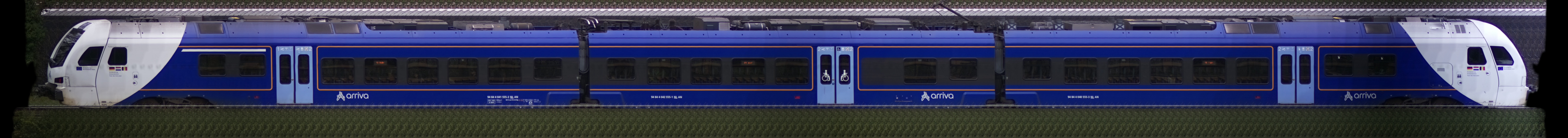 There should be a train photo here :'(