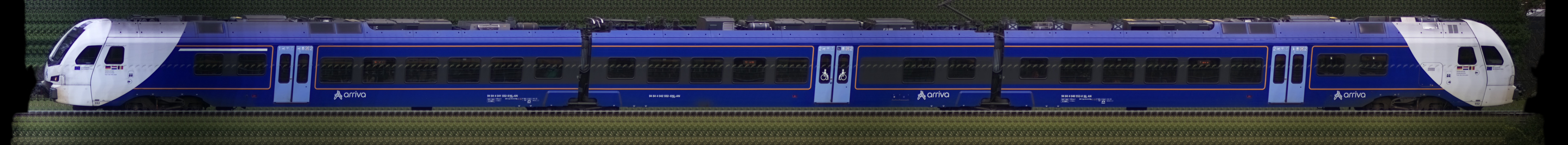 There should be a train photo here :'(