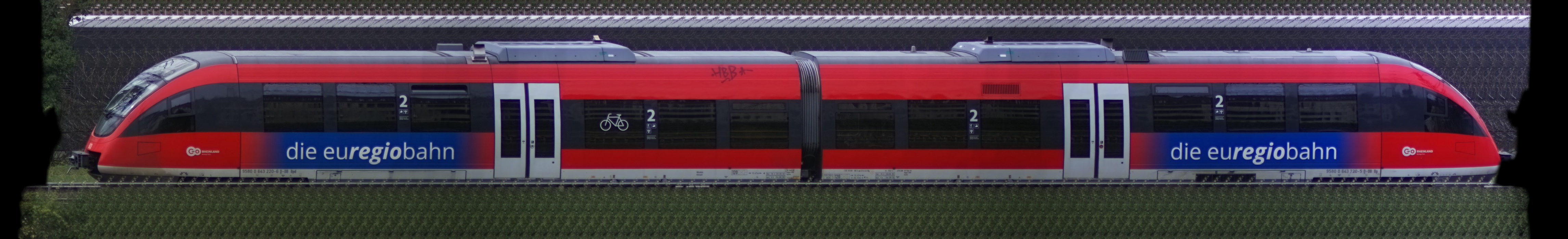 There should be a train photo here :'(