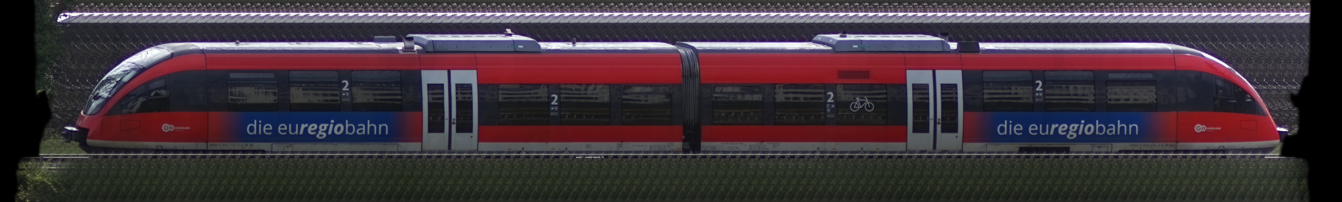 There should be a train photo here :'(