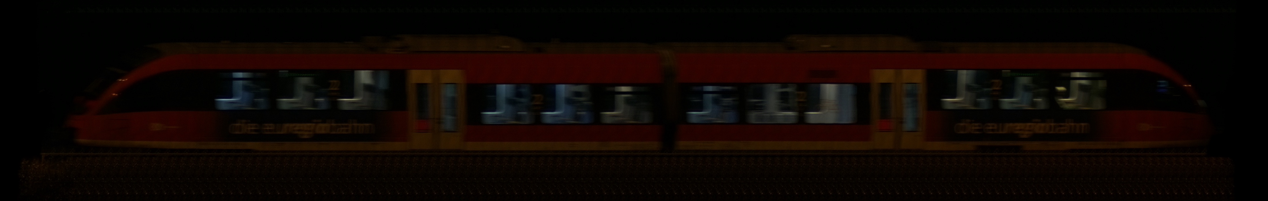 There should be a train photo here :'(