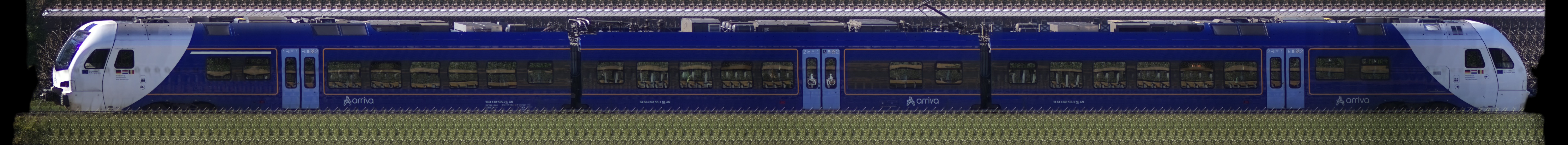 There should be a train photo here :'(